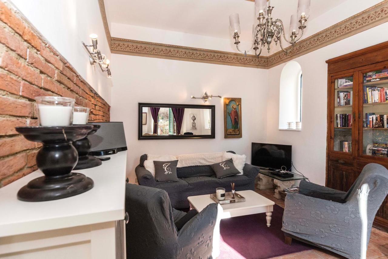 Casa Del Priore Usigliano Екстериор снимка